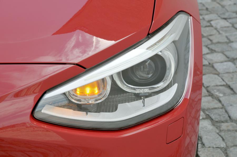  BMW 118i Sport Line 2011 года  (фото 17 из 185)